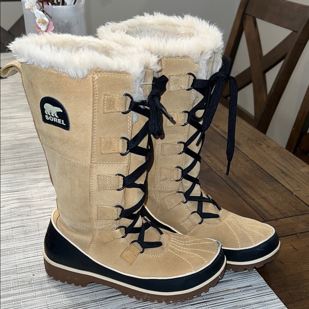 Sorel Women's Tan Winter Boots
